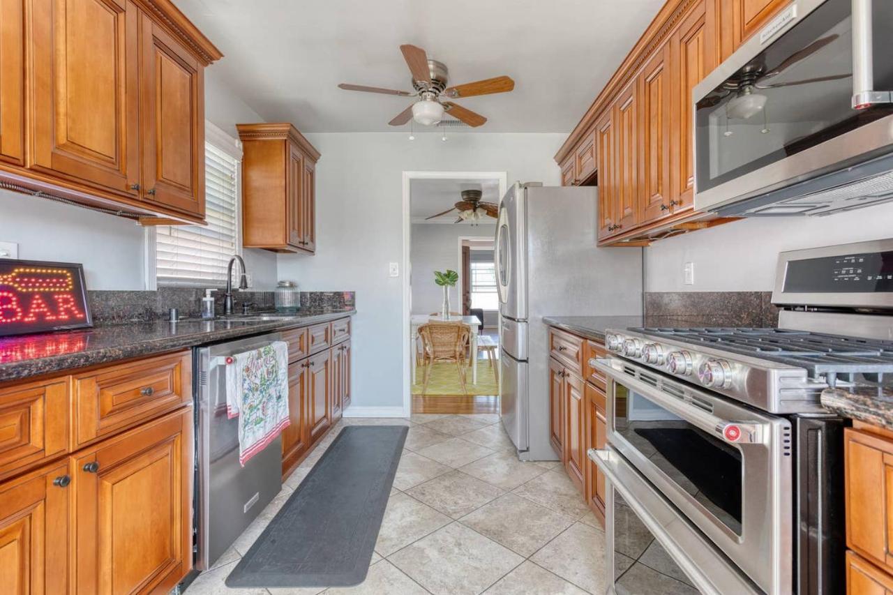 New Belmont Shore Retreat With Free Parking Walk To Beaches Лонг Бич Экстерьер фото
